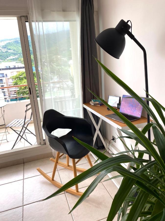 Appartement Lumineux Et Calme Saint-Denis Centre Eksteriør billede