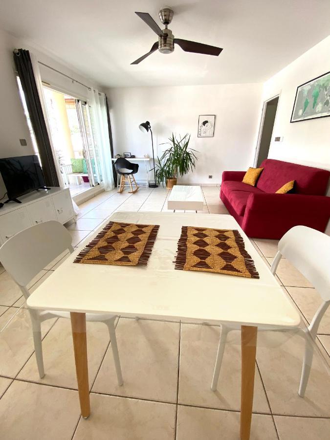 Appartement Lumineux Et Calme Saint-Denis Centre Eksteriør billede